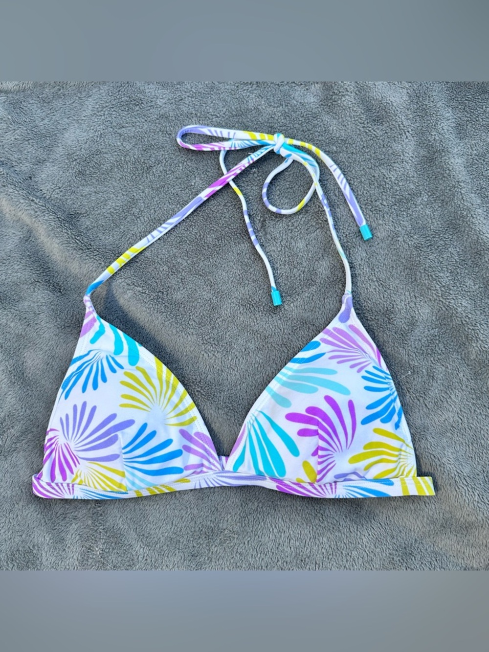 NWOT Land’s End Women’s Triangle Vibrant Bikini Top w/ Removable Pads - Medium